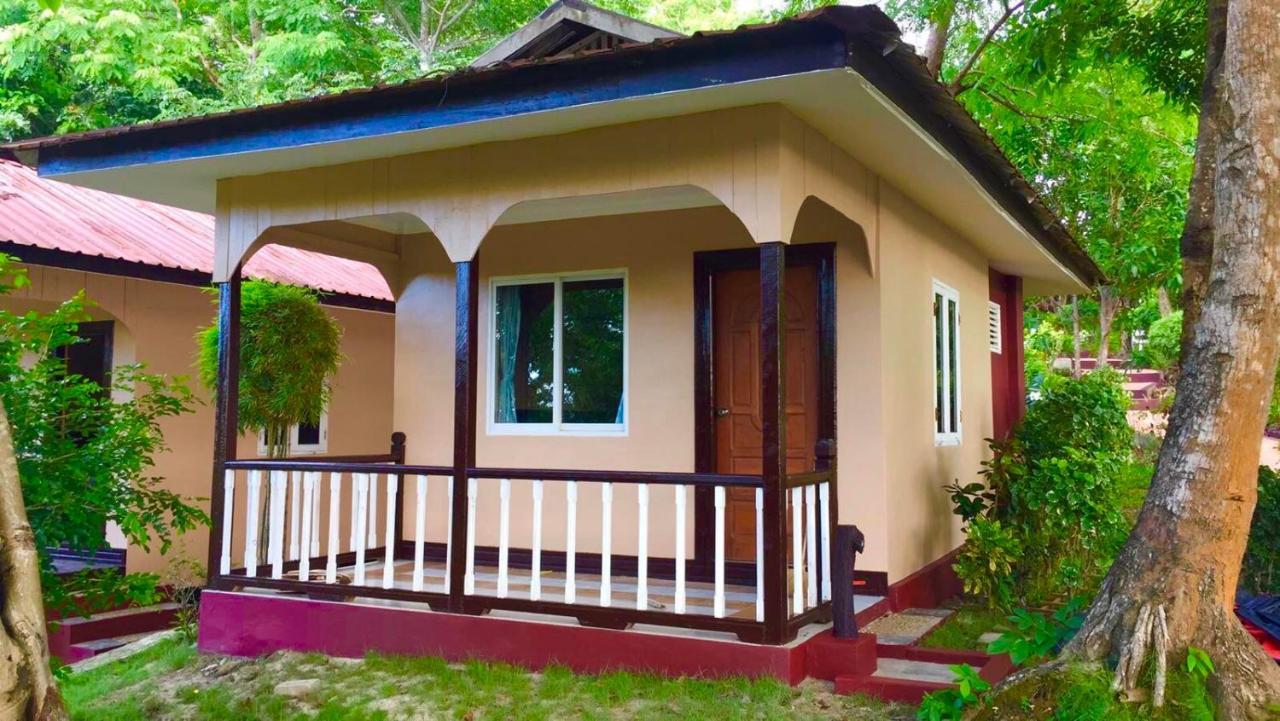 Hill Garden Hotel Chaungtha Bagian luar foto