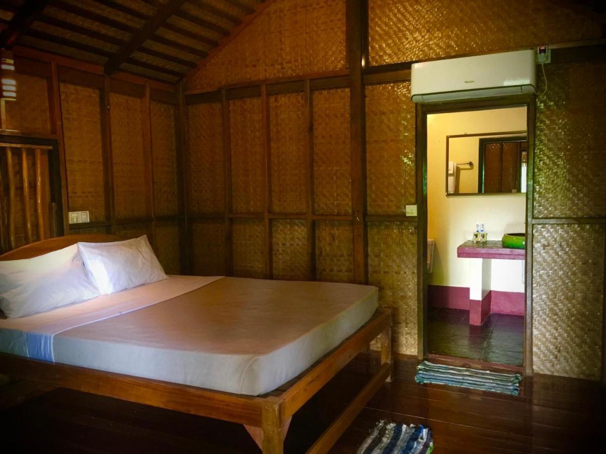 Hill Garden Hotel Chaungtha Bagian luar foto