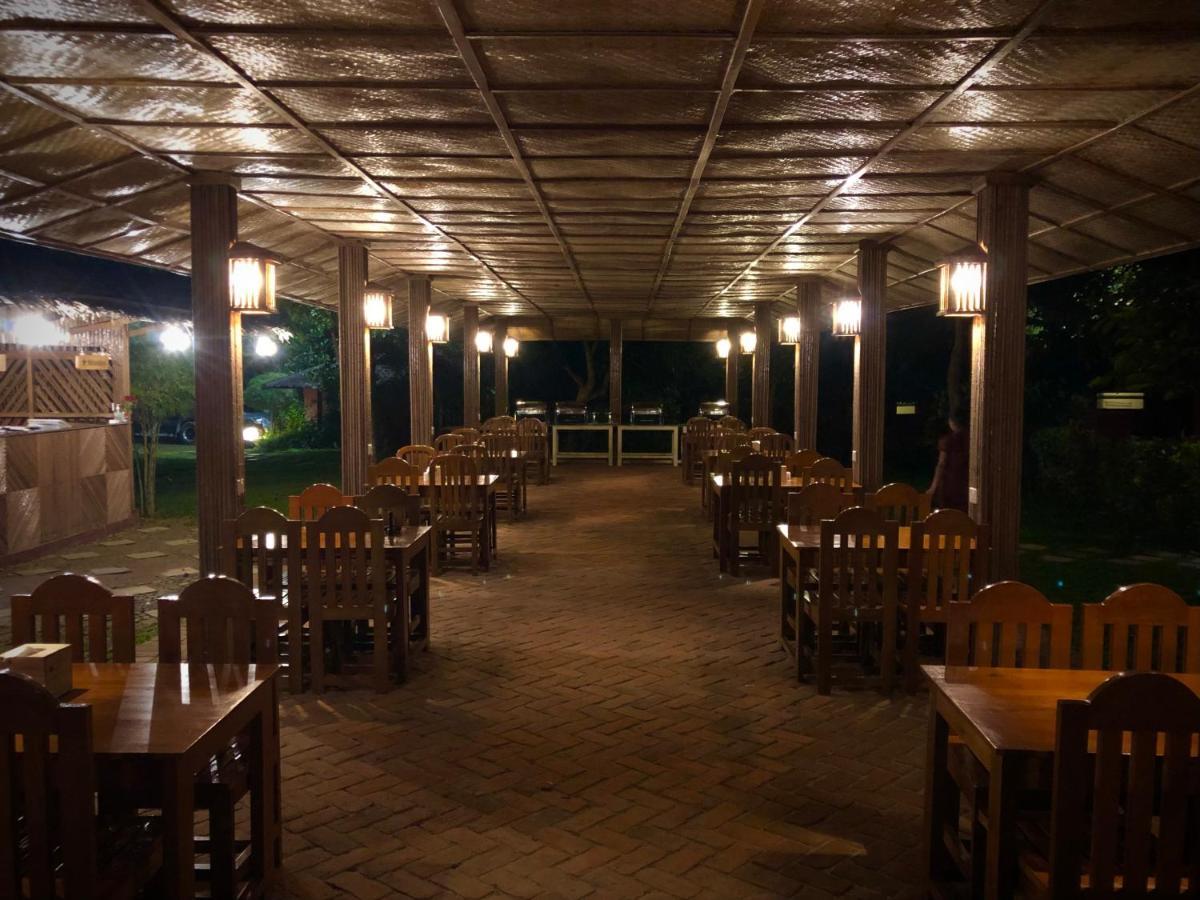 Hill Garden Hotel Chaungtha Bagian luar foto
