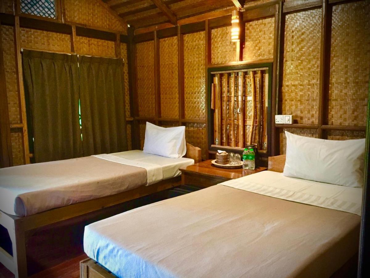 Hill Garden Hotel Chaungtha Bagian luar foto
