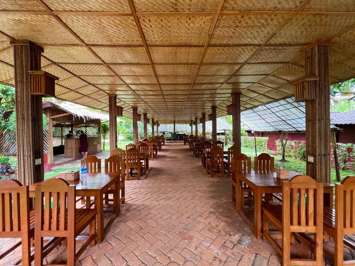 Hill Garden Hotel Chaungtha Bagian luar foto
