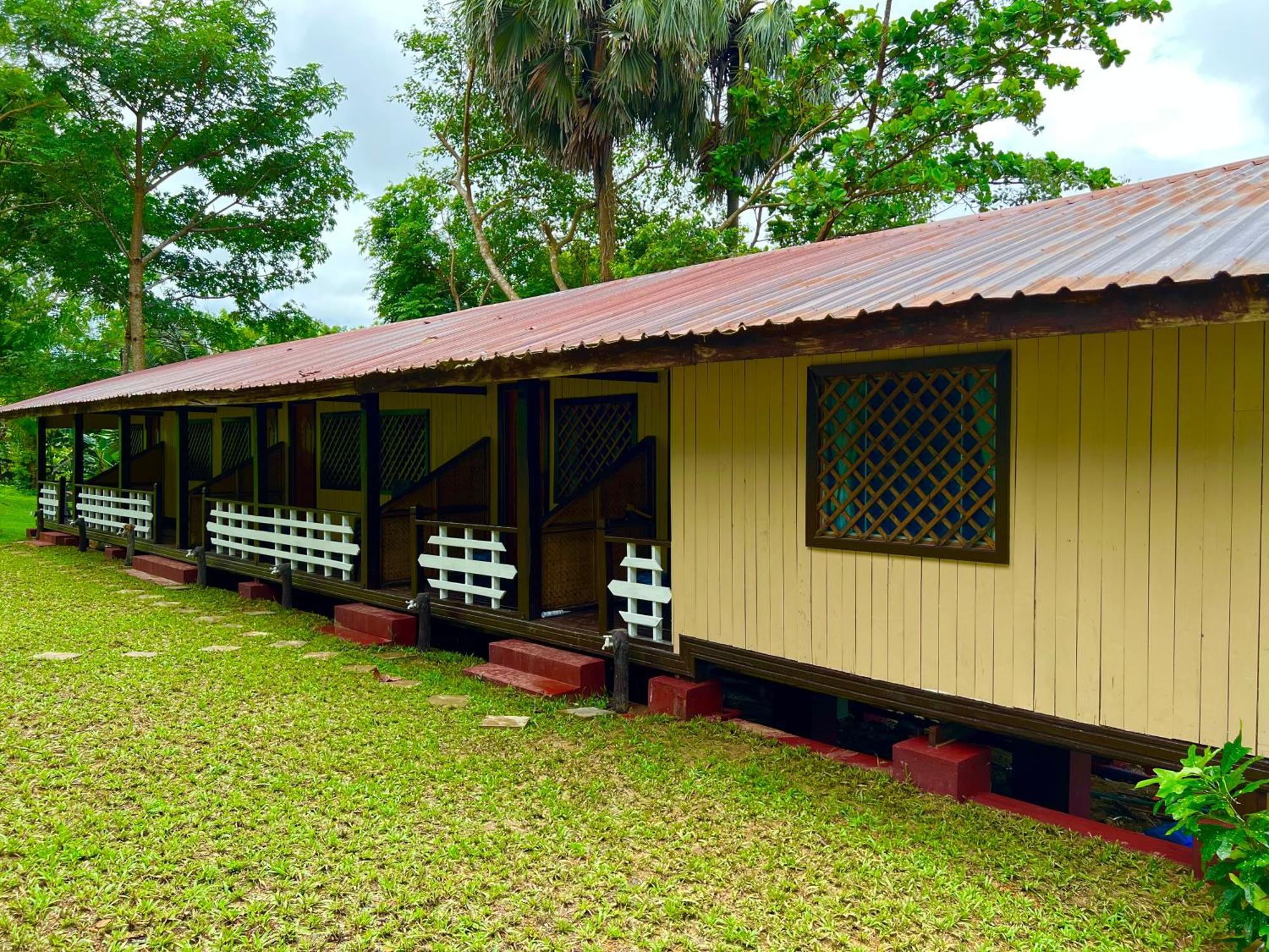 Hill Garden Hotel Chaungtha Bagian luar foto